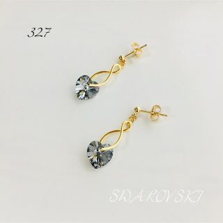 スワロフスキー(SWAROVSKI)のスワロフスキー ハート ♡ シルバーブラック(ピアス)