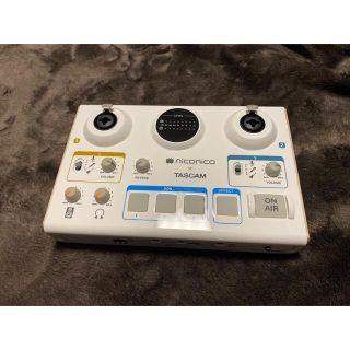 テスコム(TESCOM)のTASCAM タスカム MiNiSTUDIO CREATOR US-42W(オーディオインターフェイス)