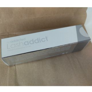 【5/31まで】【新品未使用品】Lash addict(まつ毛美容液)