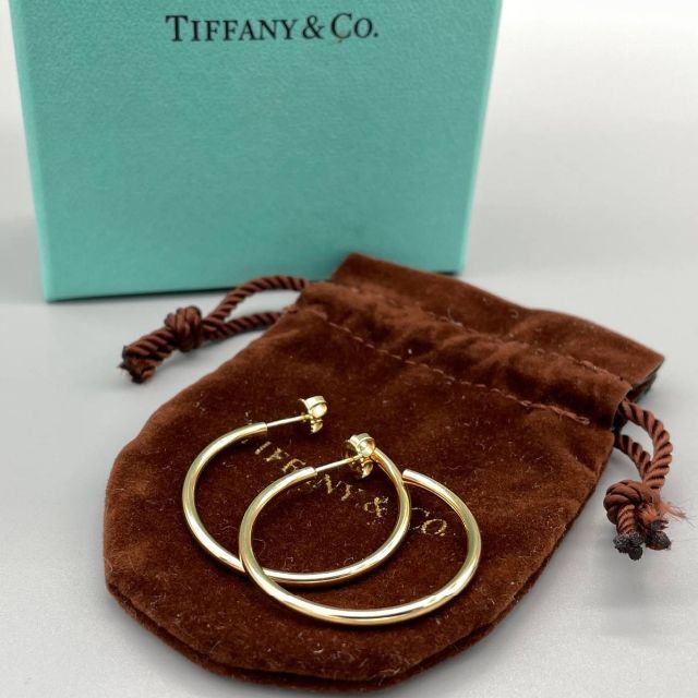 Tiffany & Co. - 未使用 希少 ティファニー ゴールド フープ ピアス AA74