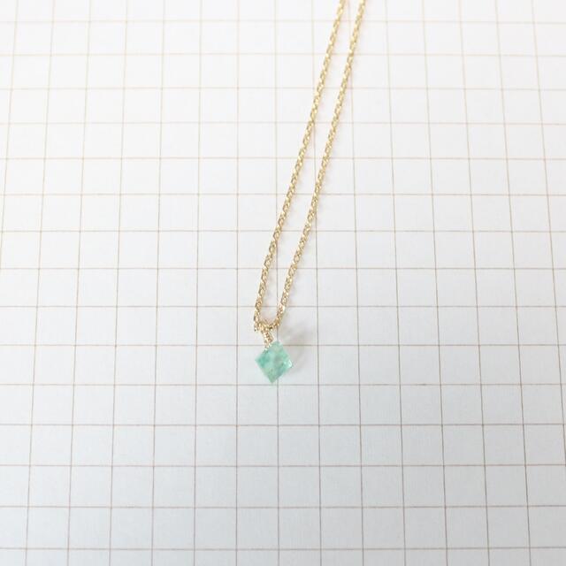 No.87 菱形エメラルドの一粒スライドチェーンネックレス 数量は多