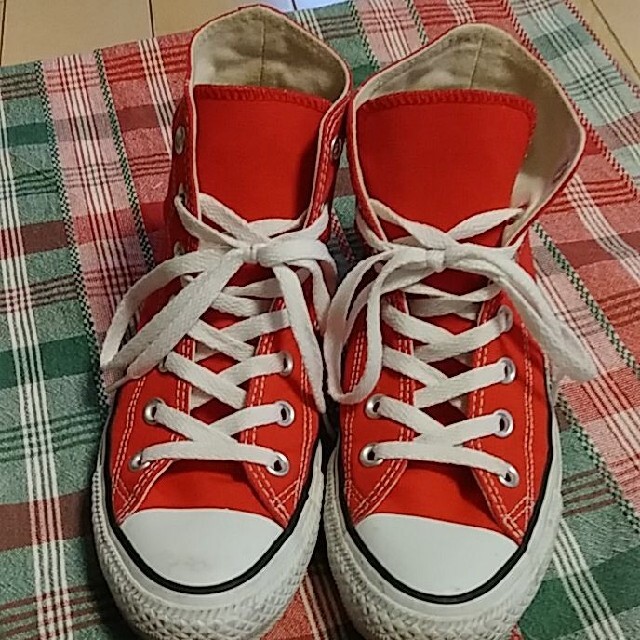 CONVERSE(コンバース)の美品　コンバースオールスター　ハイカットスニーカー　赤　24.5㎝ レディースの靴/シューズ(スニーカー)の商品写真