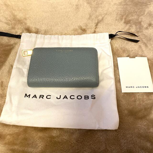 MARC JACOBS(マークジェイコブス)の今月までの出品！マークジェイコブス　二つ折財布L字ファスナー　グリーン メンズのファッション小物(折り財布)の商品写真
