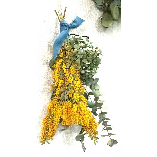 『Sold』✧ミモザと紫陽花のナチュラルスワッグ✧父の日✧初夏✧ドライフラワー ハンドメイドのフラワー/ガーデン(ドライフラワー)の商品写真