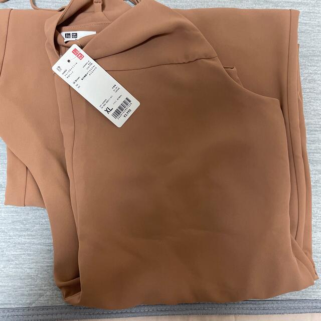 UNIQLO(ユニクロ)のにゃ‘s shop様専用　UNIQLO ドレープキャミソールサロペット レディースのパンツ(サロペット/オーバーオール)の商品写真