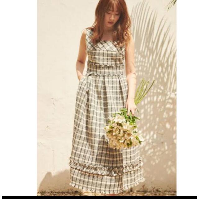 Her lip to(ハーリップトゥ)のherlipto Summer Tweed Midi Dress Beige S レディースのワンピース(ロングワンピース/マキシワンピース)の商品写真