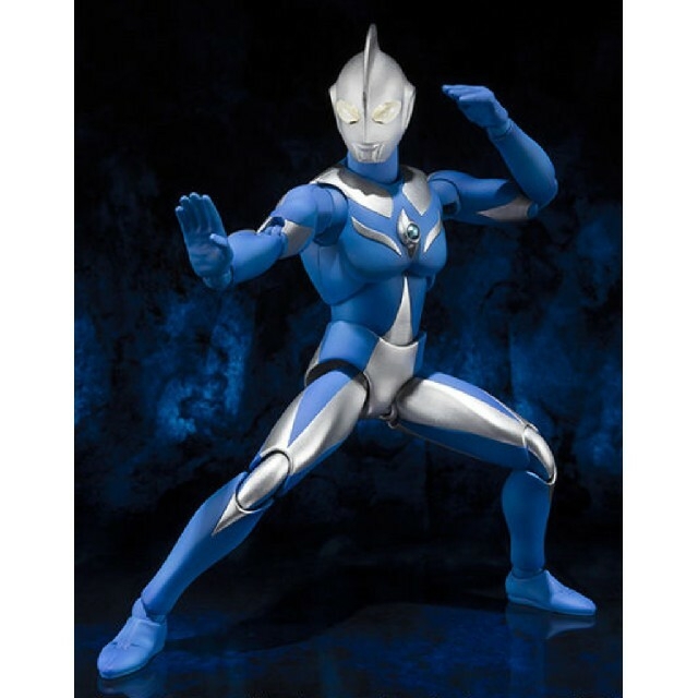 ウルトラマンZULTRA-ACTウルトラマンコスモス ウルトラアクト  フィギュアーツ