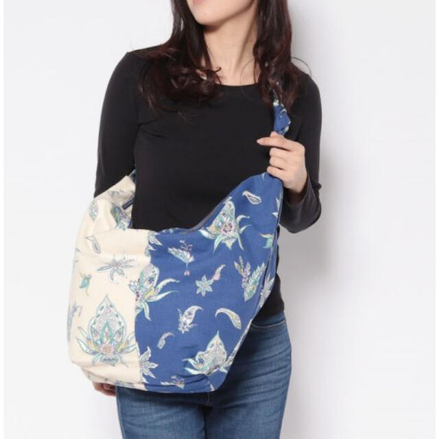 DESIGUAL(デシグアル)の新品✨タグ付き♪デシグアル  ショルダーバッグ　ブルー　大特価 レディースのバッグ(ショルダーバッグ)の商品写真