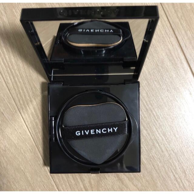 GIVENCHY(ジバンシィ)のジバンシィ クッションファンデ コスメ/美容のベースメイク/化粧品(ファンデーション)の商品写真