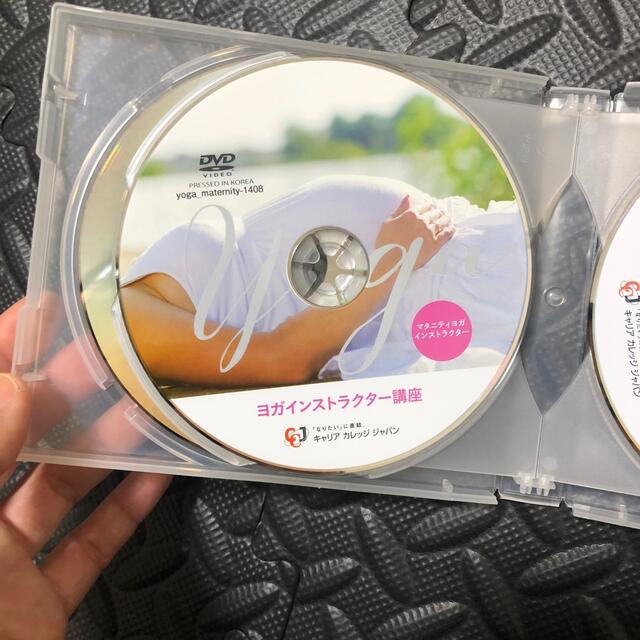 ヨガインストラクター講座DVD エンタメ/ホビーの本(資格/検定)の商品写真