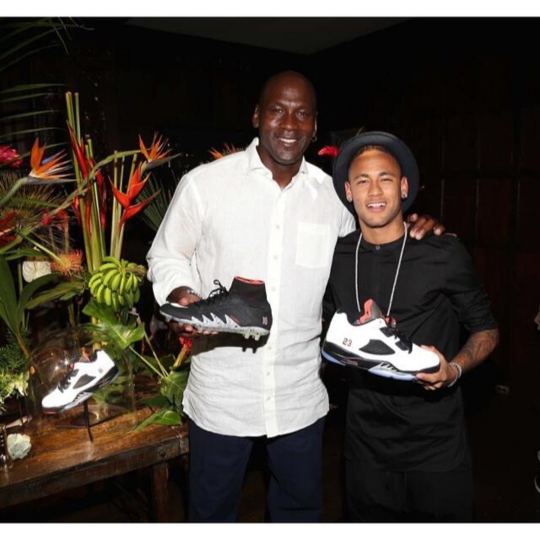 NIKE(ナイキ)の【美品】air jordan Ⅴ "Neymar"(30.5cm) メンズの靴/シューズ(スニーカー)の商品写真