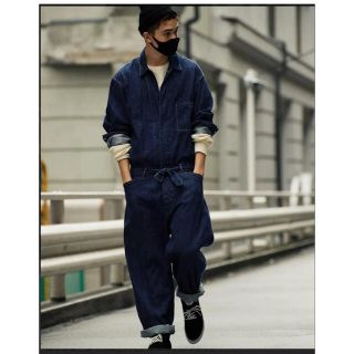 コモリ(COMOLI)のcomoli デニム　オールインワン　ブラック　size3(デニム/ジーンズ)