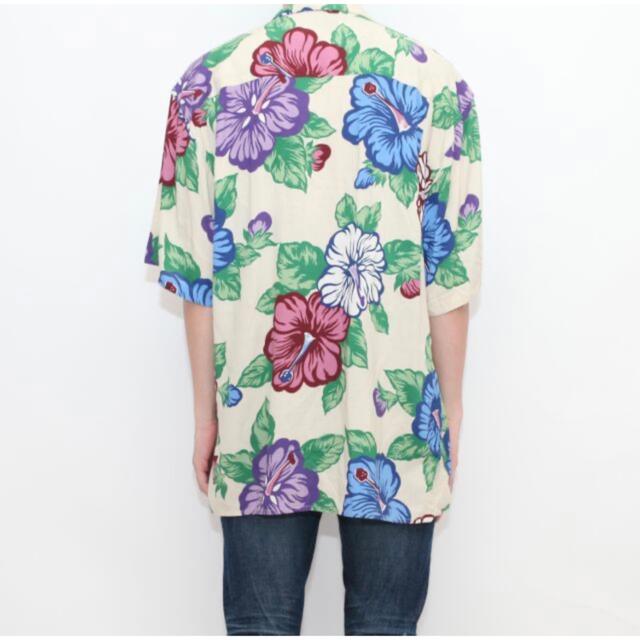 レーヨン　アロハシャツ メンズのトップス(シャツ)の商品写真