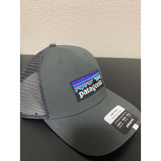 patagonia(パタゴニア)のパタゴニア P-6 Logo Trucker Hat FA21 メンズの帽子(キャップ)の商品写真