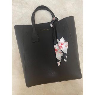 チャールズアンドキース(Charles and Keith)のシフォンスカーフ トートバッグ / Chiffon Scarf Tote Bag(トートバッグ)