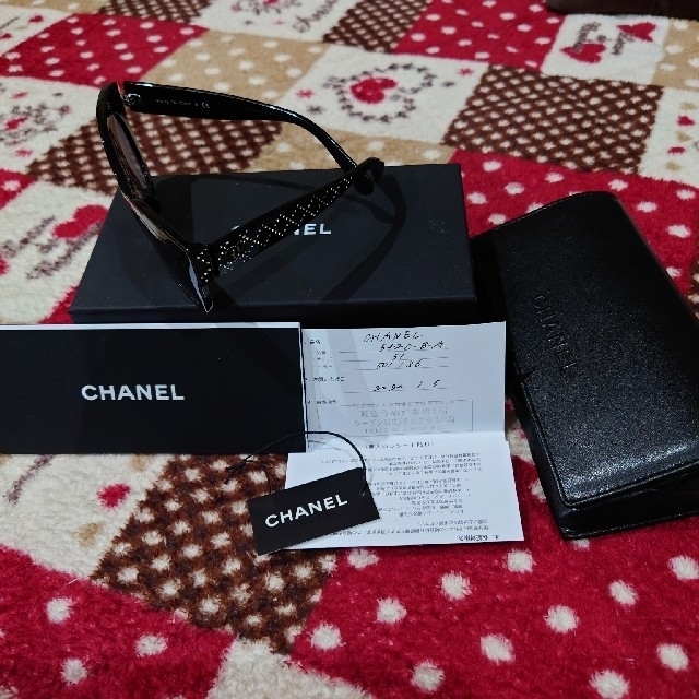 新品　CHANEL　サングラス