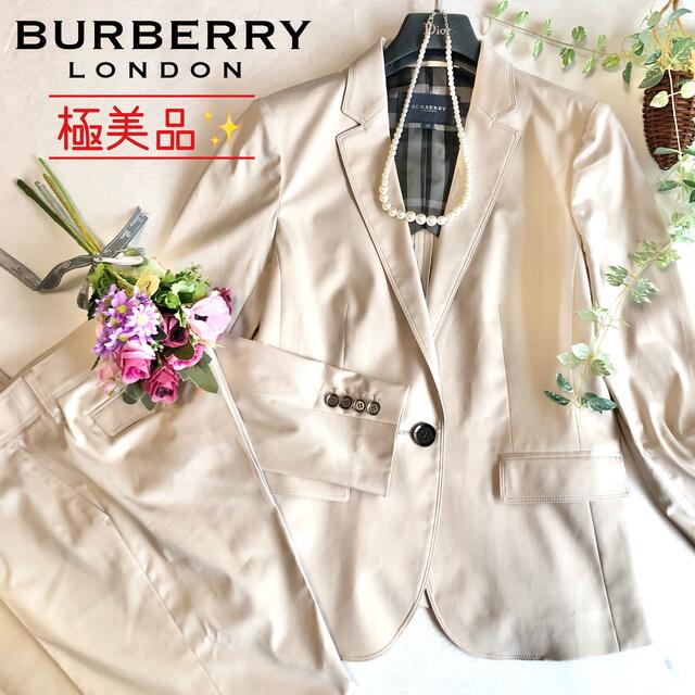 BURBERRY(バーバリー)の[極美品✨]バーバリーロンドン ストレッチ ベージュ スーツ セットアップ 40 レディースのフォーマル/ドレス(スーツ)の商品写真