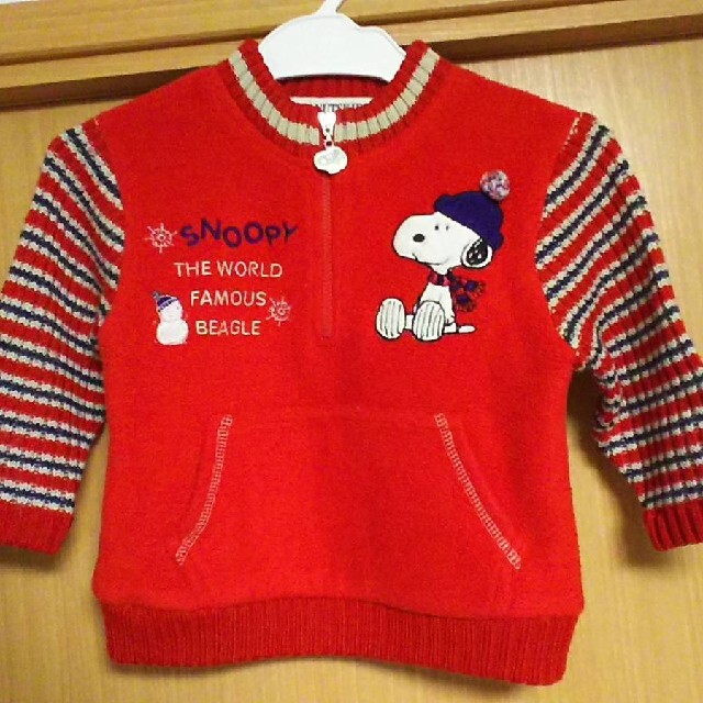 SNOOPY(スヌーピー)の立体ニット帽ボンボン付き！snoopyハーフジップKIDSセーター90cm赤 キッズ/ベビー/マタニティのキッズ服女の子用(90cm~)(ニット)の商品写真