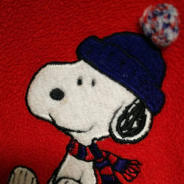 SNOOPY(スヌーピー)の立体ニット帽ボンボン付き！snoopyハーフジップKIDSセーター90cm赤 キッズ/ベビー/マタニティのキッズ服女の子用(90cm~)(ニット)の商品写真