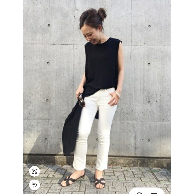 DEUXIEME CLASSE(ドゥーズィエムクラス)のDeuxieme Classe　JUSTFITDENIM　ホワイト　38 レディースのパンツ(デニム/ジーンズ)の商品写真