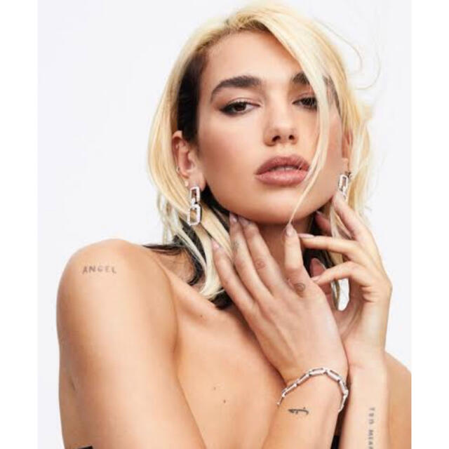 Dua Lipa ・最新2022! MUSIC VIDEO DVD 新品　未開封 エンタメ/ホビーのCD(ポップス/ロック(洋楽))の商品写真