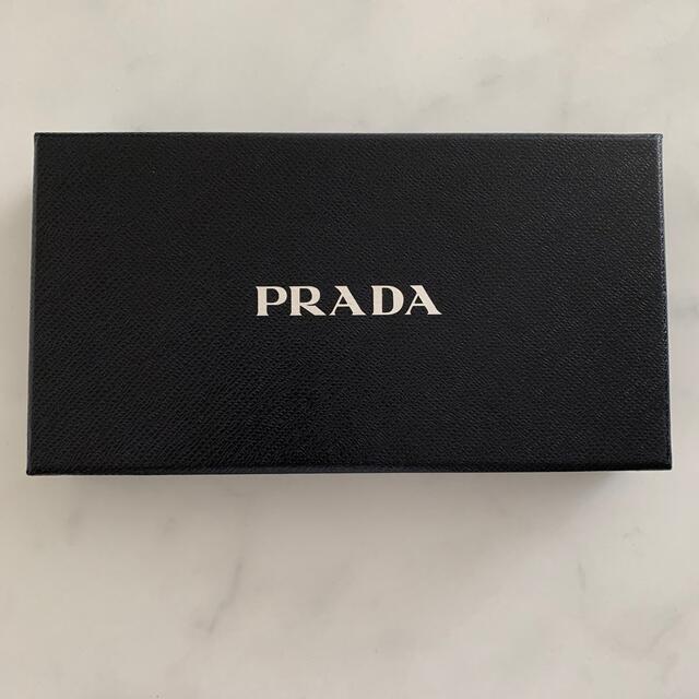 PRADA(プラダ)のPRADA長財布 レディースのファッション小物(財布)の商品写真