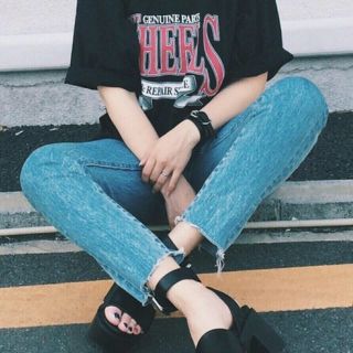 マウジー(moussy)のMOUSSYスキニーパンツ(デニム/ジーンズ)