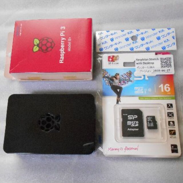 ラズベリーパイ3モデルB+、インストール済みSDカード、黒ケース、ヒートシンク