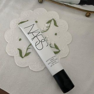 ナーズ(NARS)のNARS スムース&プロテクトプライマー(化粧下地)