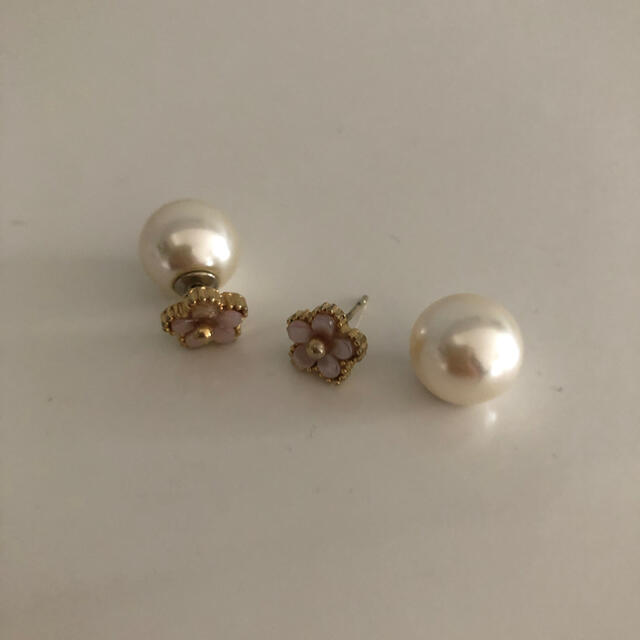 TOCCA(トッカ)のTOCCA トッカ お花 パール ピアス リバーシブル ゴールド さくらピンク ハンドメイドのアクセサリー(ピアス)の商品写真