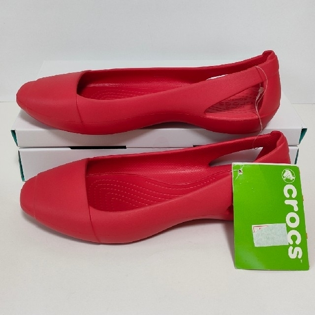 crocs(クロックス)の【未使用品】crocs　シエンナプラット　パンプス　24.0cm レディースの靴/シューズ(ハイヒール/パンプス)の商品写真