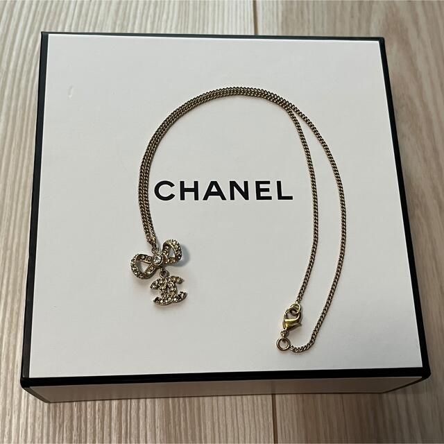 CHANEL(シャネル)のCHANEL リボン ネックレス ココマーク レディースのアクセサリー(ネックレス)の商品写真