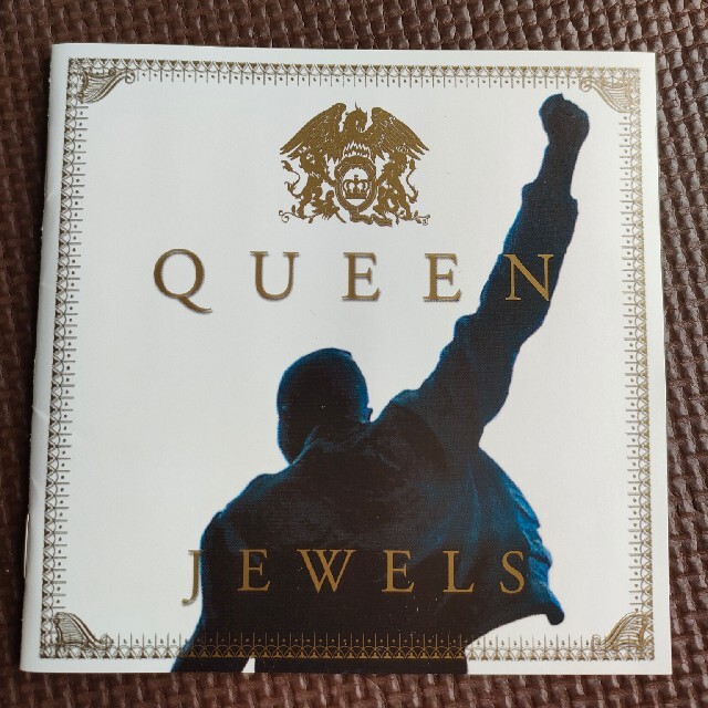 QUEEN ｢JEWELS｣ CDディスクと歌詞カードのみ エンタメ/ホビーのCD(ポップス/ロック(洋楽))の商品写真