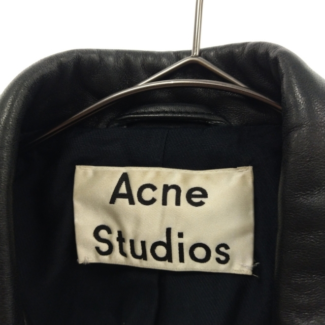 Acne Studios(アクネストゥディオズ)のAcne Studios アクネ スティディオス クロップドバイカー ラムレザージャケット ダブルライダース レディース ブラック レディースのジャケット/アウター(ライダースジャケット)の商品写真