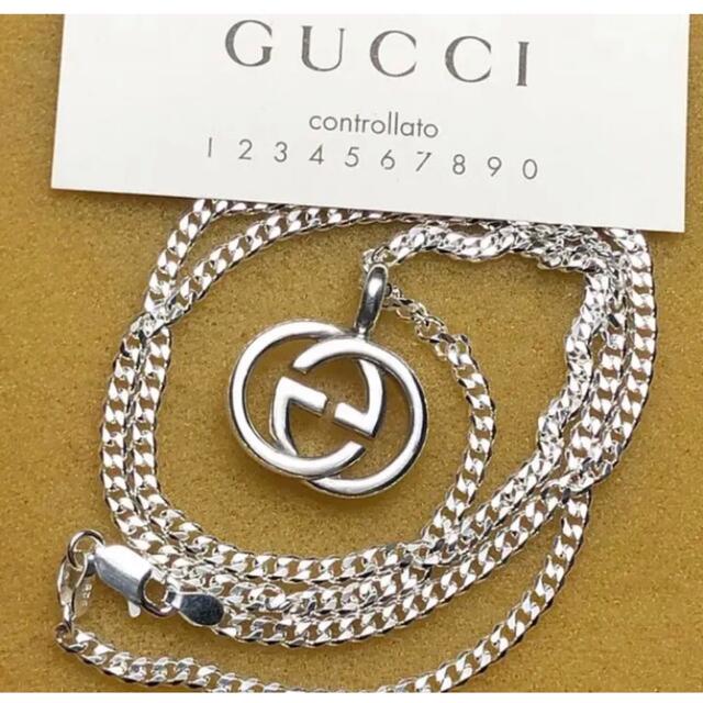 Gucci(グッチ)の美品　GUCCI インターロッキングペンダント　新品社外チェーン付き‼️ メンズのアクセサリー(ネックレス)の商品写真