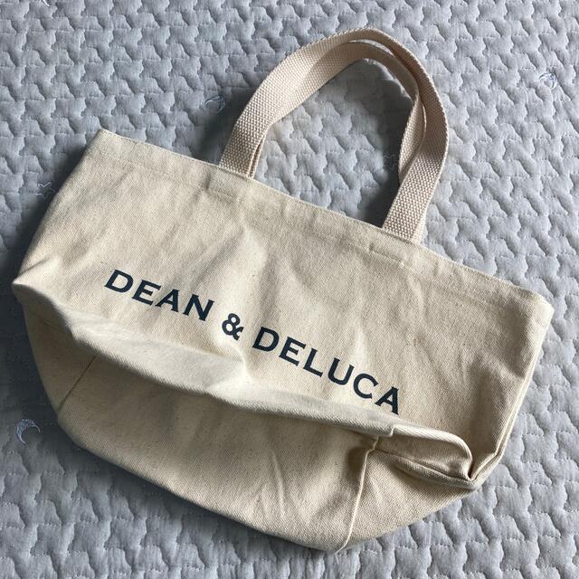 DEAN & DELUCA(ディーンアンドデルーカ)のDEAN & DELUCA トートバッグ　ナチュラル　サイズ S レディース レディースのバッグ(トートバッグ)の商品写真