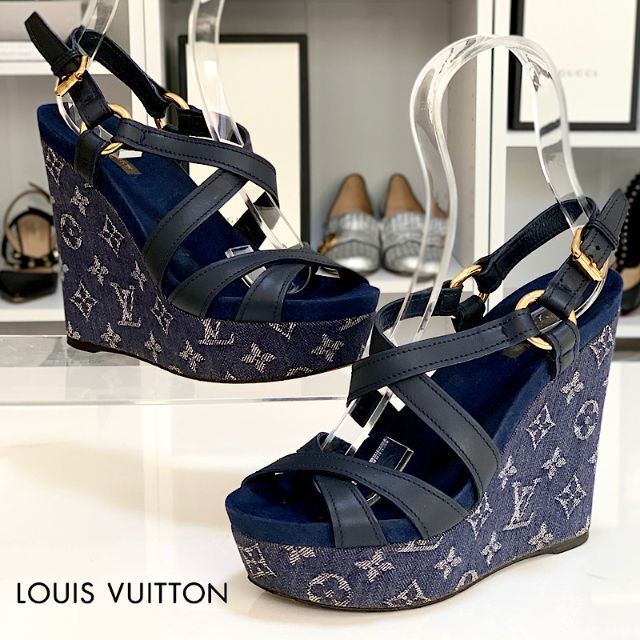 LOUIS VUITTON(ルイヴィトン)の3299 ヴィトン モノグラム デニム ウェッジサンダル ブルー レディースの靴/シューズ(サンダル)の商品写真