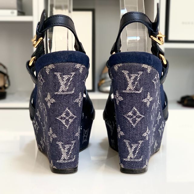 LOUIS VUITTON(ルイヴィトン)の3299 ヴィトン モノグラム デニム ウェッジサンダル ブルー レディースの靴/シューズ(サンダル)の商品写真