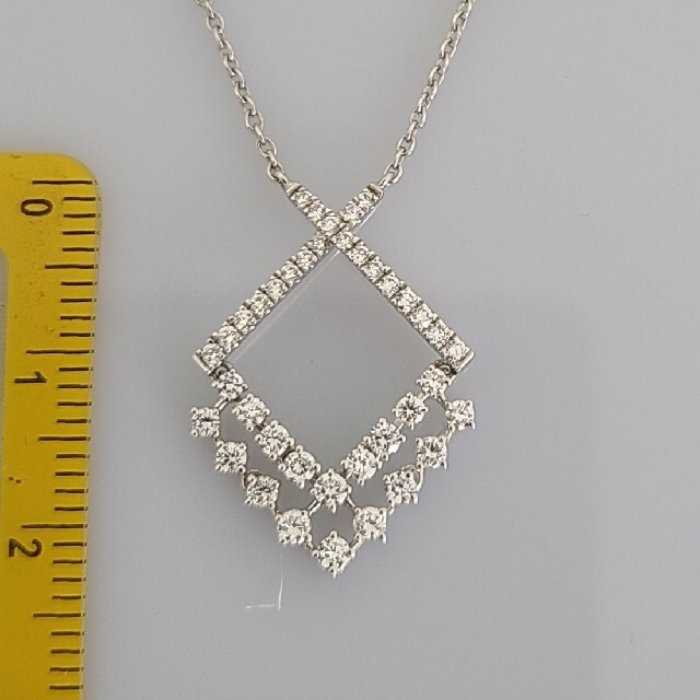買取 実績 【新品】 K18WG ホワイトゴールド ダイヤモンド ペンダント