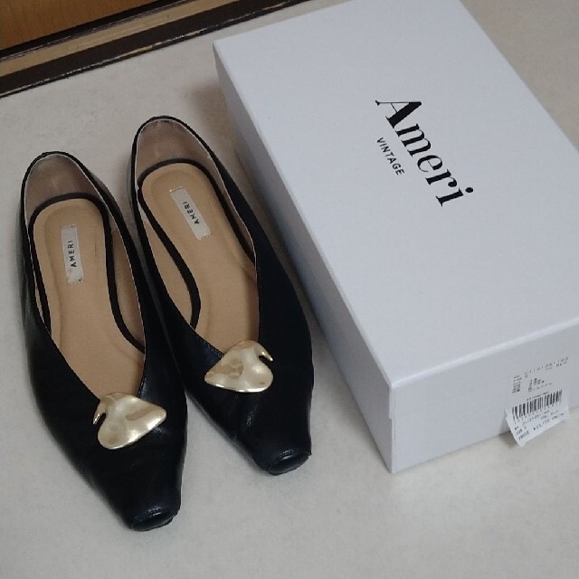 Ameri VINTAGE(アメリヴィンテージ)のAmeri アメリ POINTED FLAT PUMPS ブラック S レディースの靴/シューズ(ハイヒール/パンプス)の商品写真