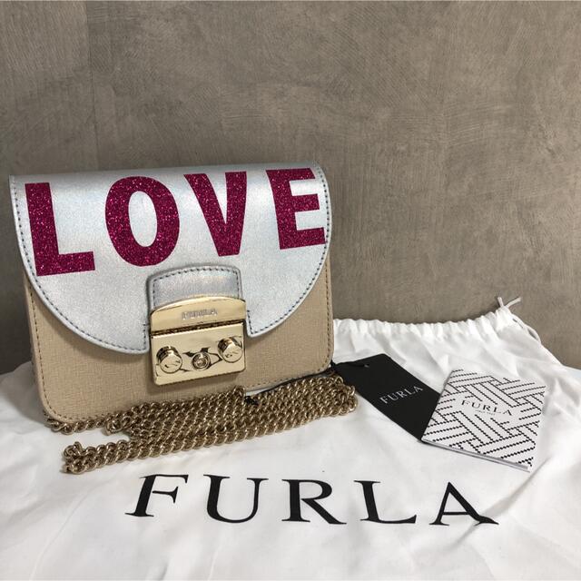 Furla(フルラ)のFURLA フルラショルダーバッグメトロポリス　LOVE レディースのバッグ(ショルダーバッグ)の商品写真