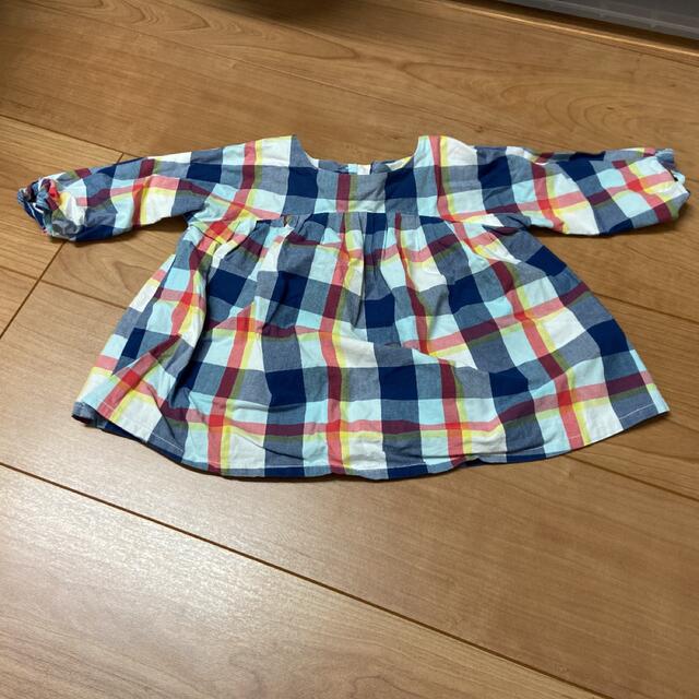 babyGAP(ベビーギャップ)のチェックカットソー　80 女の子 キッズ/ベビー/マタニティのベビー服(~85cm)(シャツ/カットソー)の商品写真