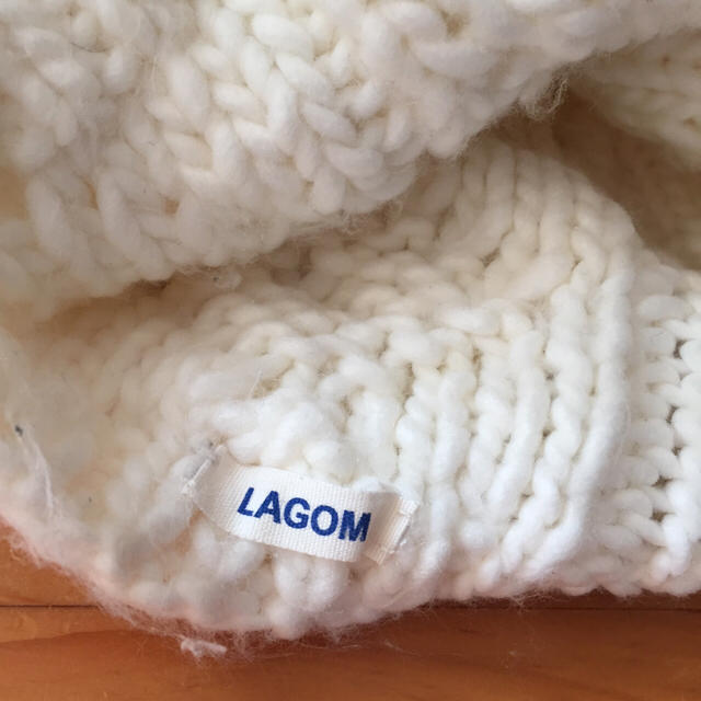 LAGOM(ラーゴム)のkids    SM2LAGOM   ポンポンニット帽   ホワイト  ラーゴム キッズ/ベビー/マタニティのこども用ファッション小物(帽子)の商品写真