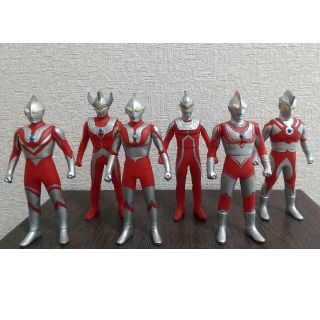 ウルトラマン ソフビ ウルトラ6兄弟セットの通販 by タケコ|ラクマ