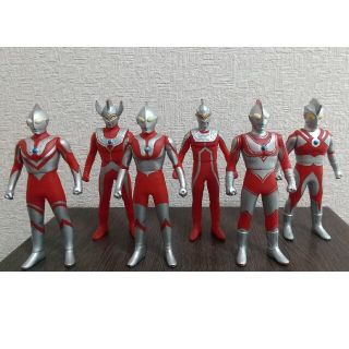 ウルトラマン ソフビ ウルトラ６兄弟セットの通販 by タケコ｜ラクマ