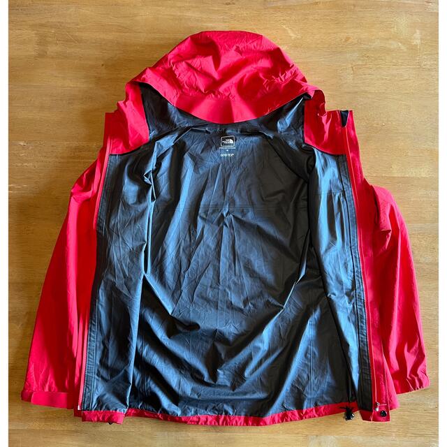 THE NORTH FACE(ザノースフェイス)のノースフェイス　クラウドジャケット　メンズM レッド　NP11712 メンズのジャケット/アウター(ナイロンジャケット)の商品写真