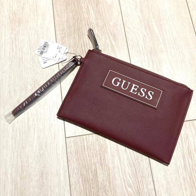 GUESS(ゲス)のguess ゲス★新品 クラッチバッグ ポーチ バッグ レディースのバッグ(クラッチバッグ)の商品写真