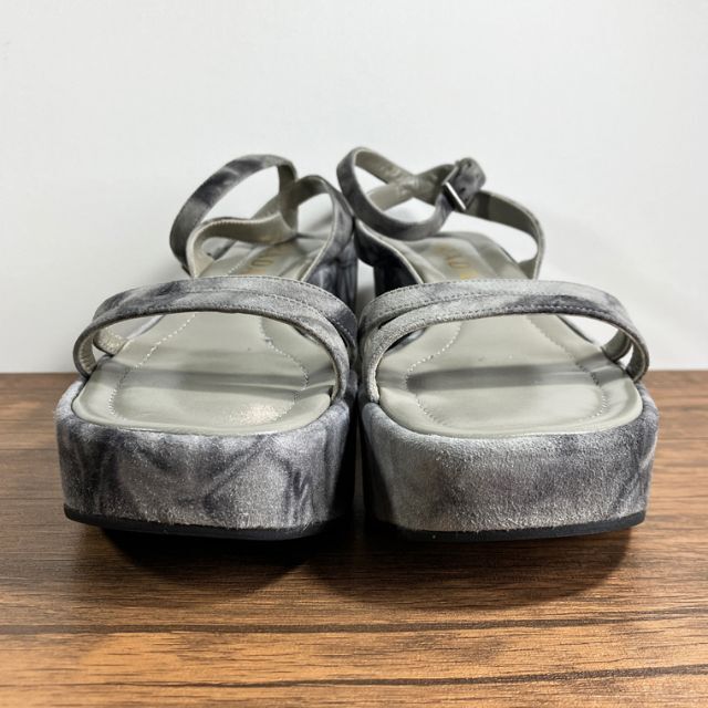23.5cm2021人気のPRADA プラダ ベロア ストラップ スウェード グレー 期間限定超特価 PRADA 厚底サンダル 23.5 サンダル