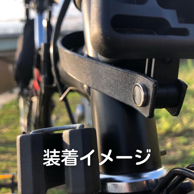 BROMPTON(ブロンプトン)のブロンプトン用　キャリアブロックストラップ　ブルー　高級イタリアンレザー スポーツ/アウトドアの自転車(パーツ)の商品写真