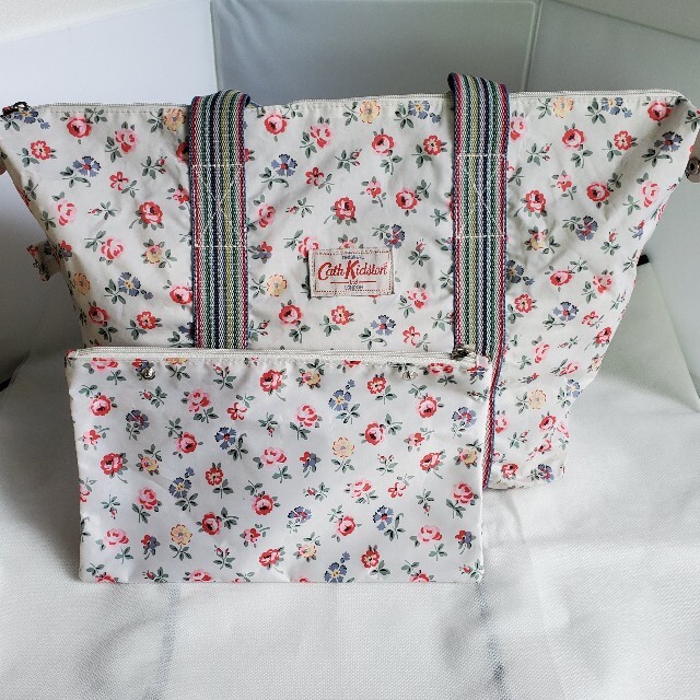 Cath Kidston(キャスキッドソン)のCath Kidston キャス・キッドソン 軽量 トートバッグ レディースのバッグ(トートバッグ)の商品写真